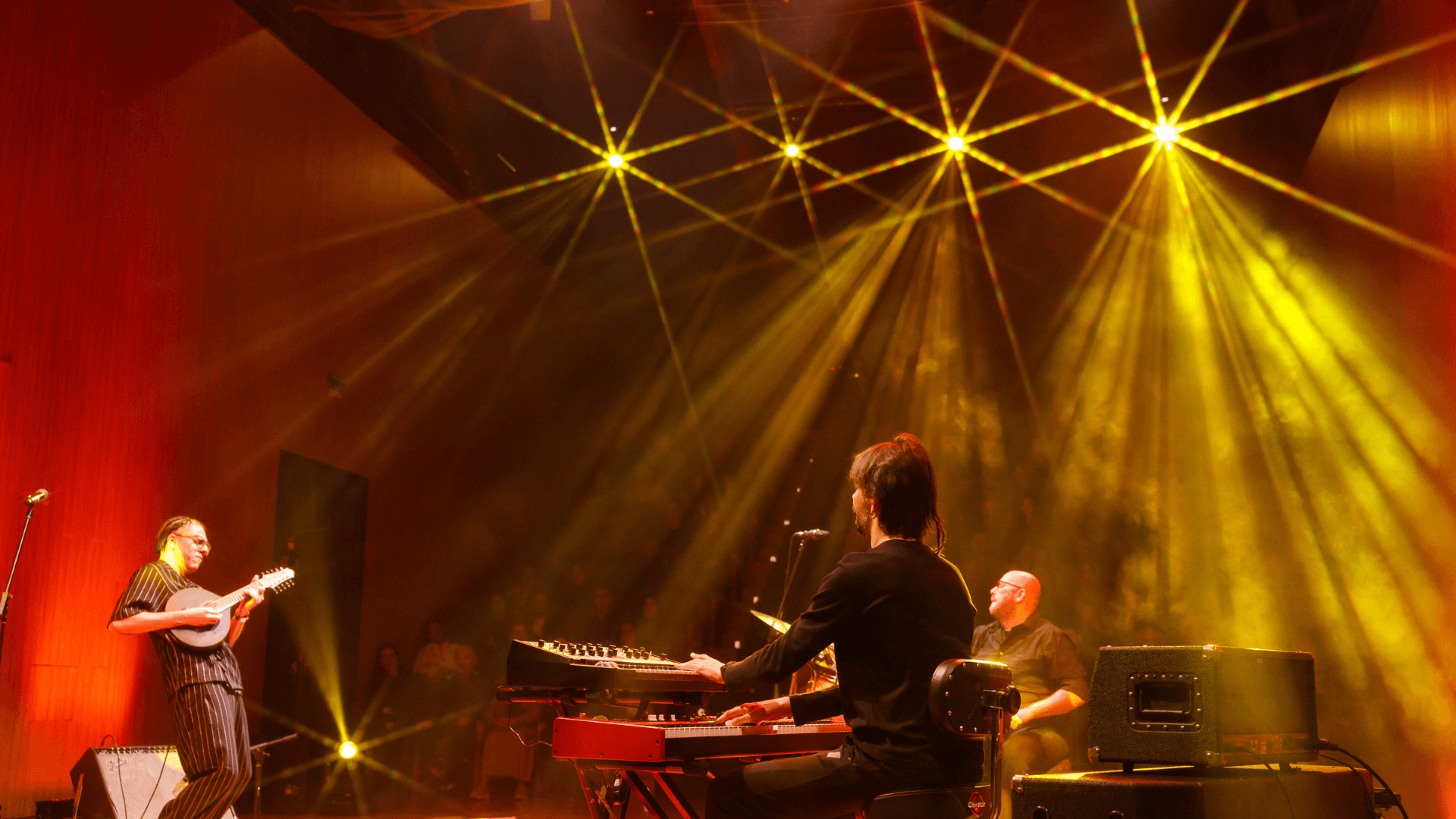 Hamilton de Holanda Trio — imagem 9